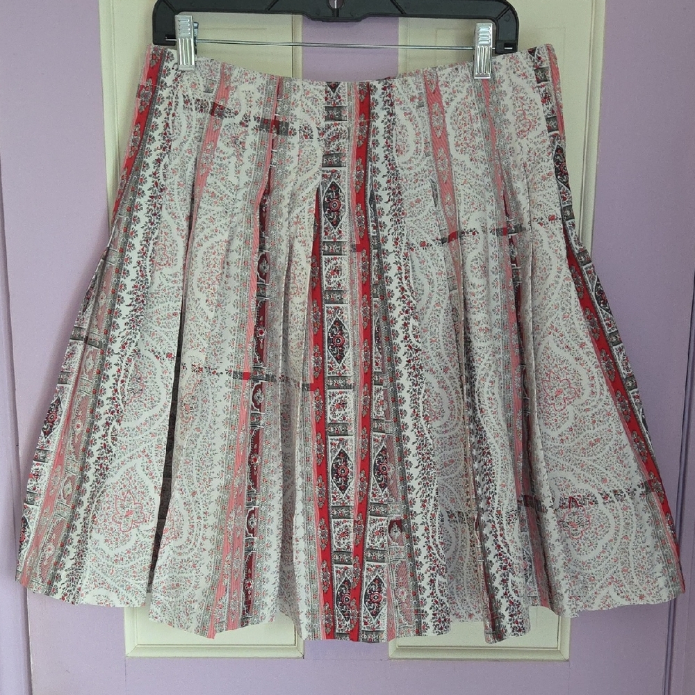 Calvin Klein Red, Gray,  and White Pleated A-Line Skirt Size 6